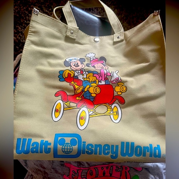 Disney Bundle - Picture 2 of 10